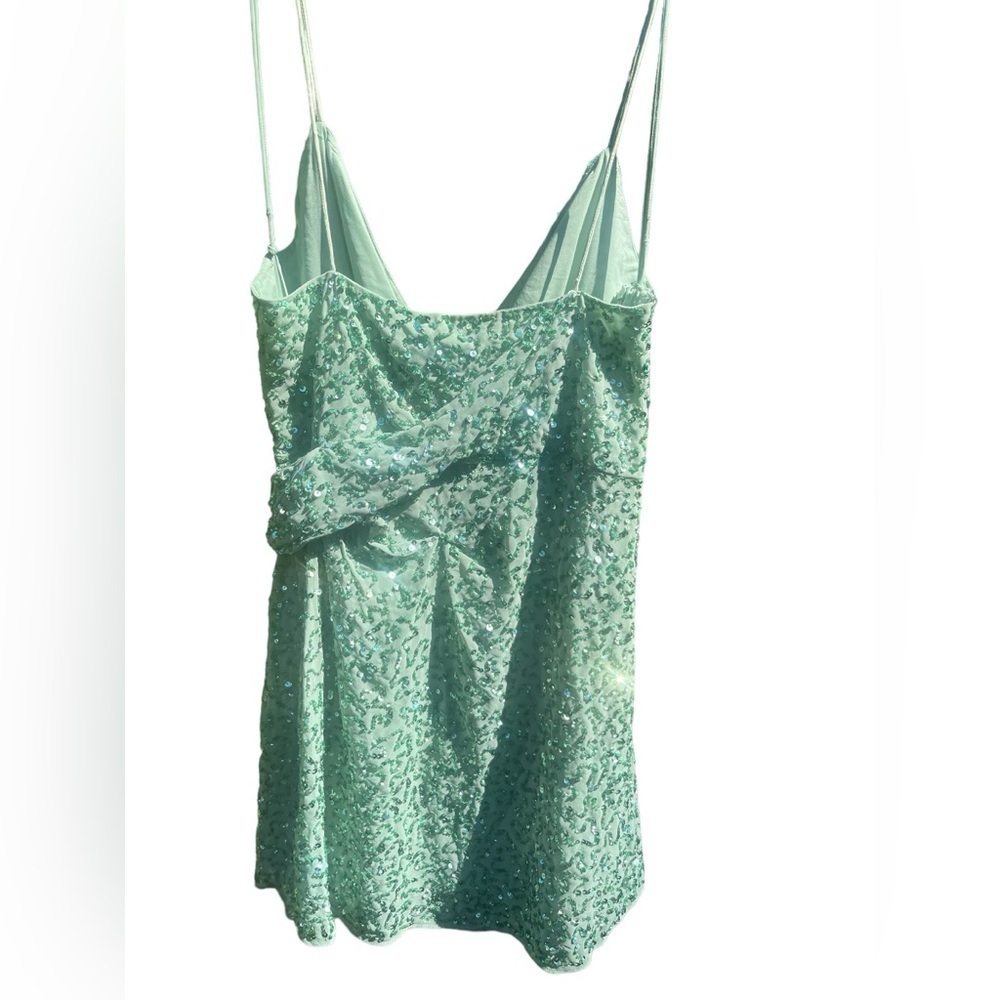 alice + olivia Celestine Wrap Mini Dress, NWT size 12 - Picture 6 of 10